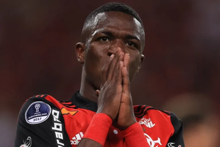 Cria do Flamengo, Vinícius Júnior já provocou técnico do Vasco no meio do jogo