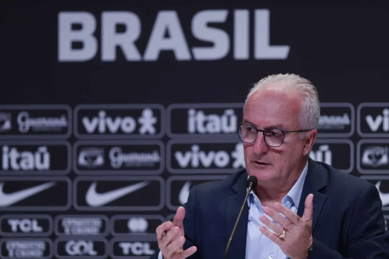 Casagrande critica ausência de dois jogadores na convocação da seleção brasileira 