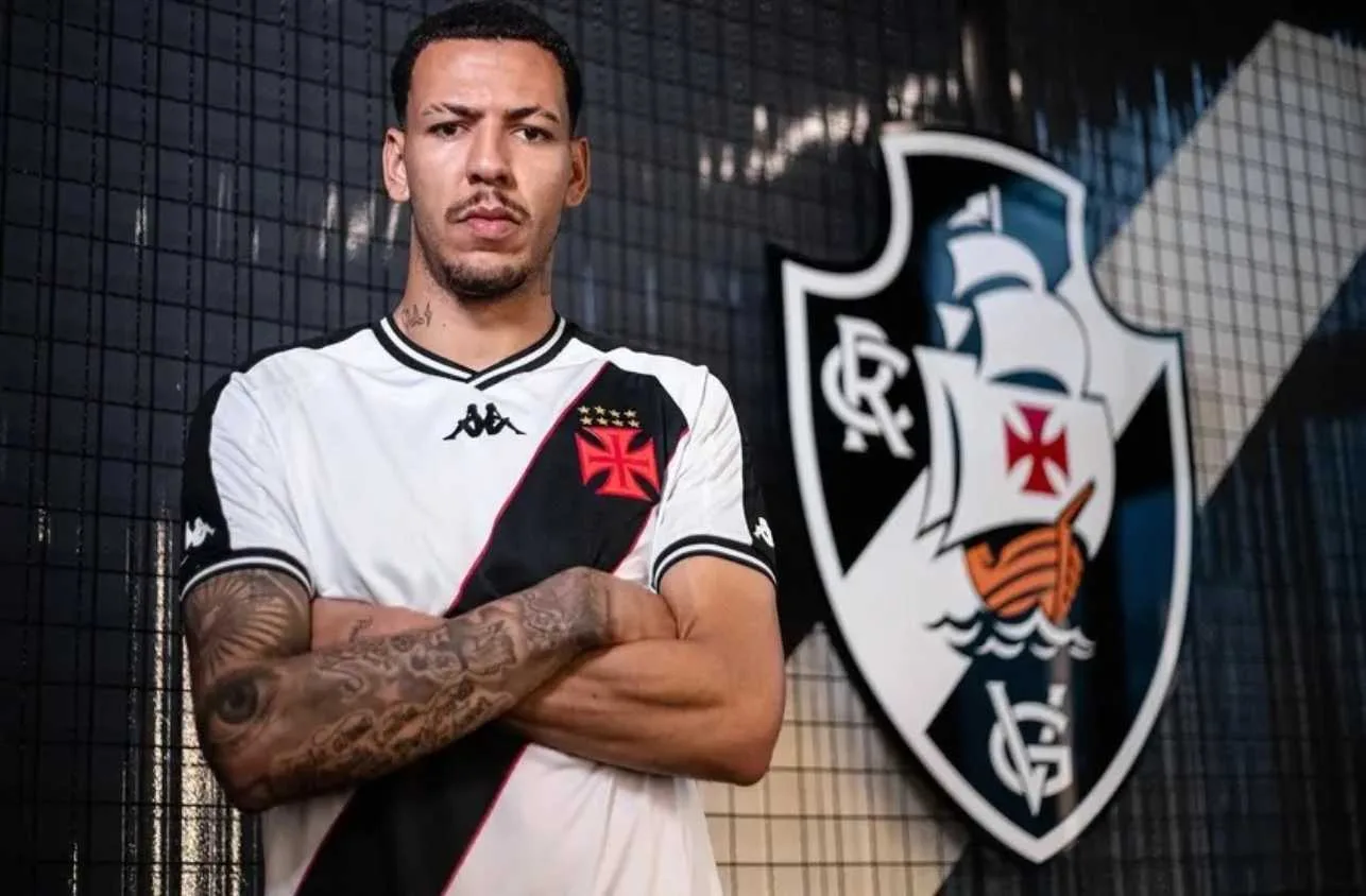 Com Clayton Silva, Vasco chega a 9 reforços para a temporada