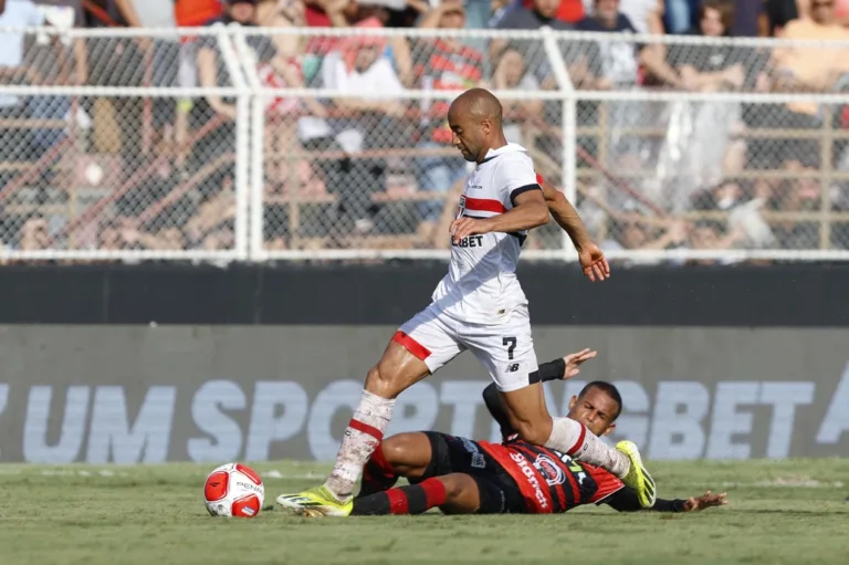 Craque do SPFC, Lucas Moura detona regulamento do Paulistão: “Precisa ser revisto”