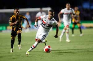 SPFC dá vexame e é eliminado pelo Novorizontino no Campeonato Paulista