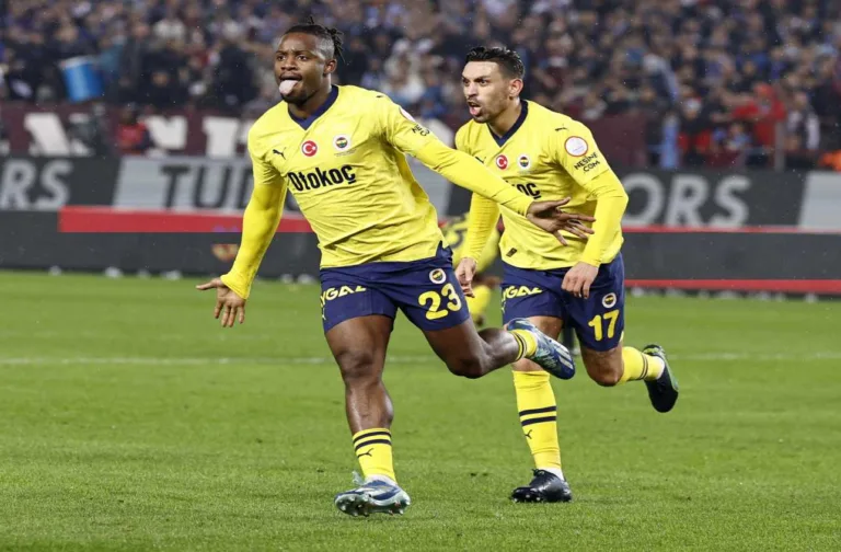 Fenerbahçe não descarta se retirar do Campeonato Turco após ataque dos torcedores do Trabzonspor