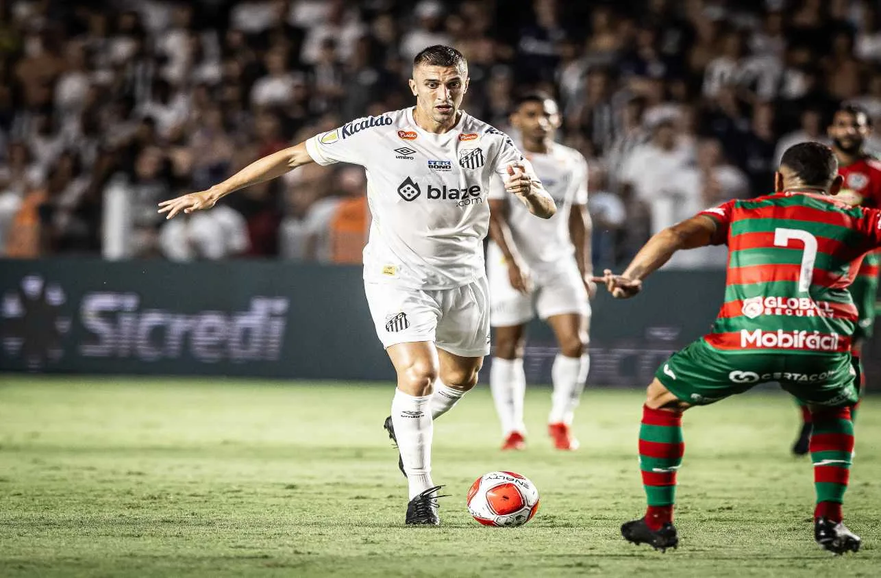 Santos supera a Portuguesa nos pênaltis e avança à semifinal do Paulistão