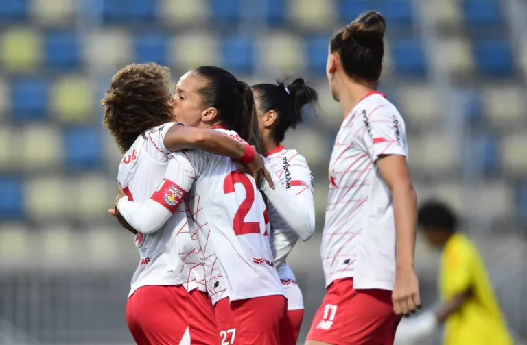Atlético-MG perde para o Red Bull Bragantino e segue na lanterna do Brasileirão Feminino