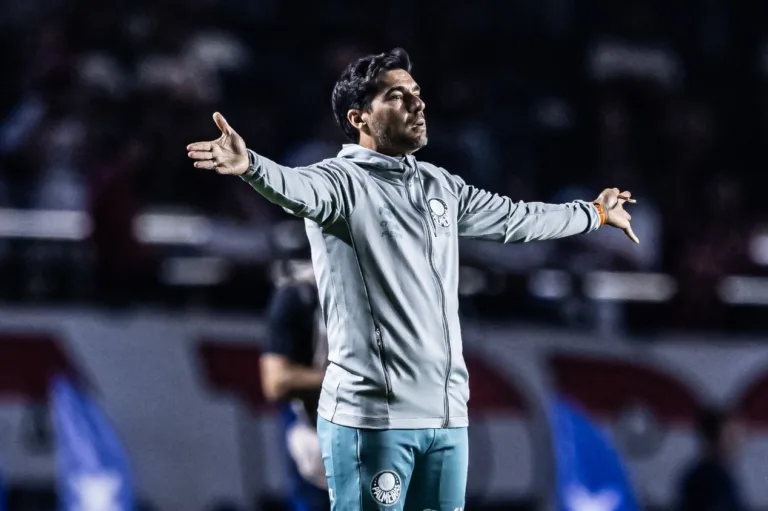 Casagrande critica atleta do SPFC e compara com Abel Ferreira: “Fez a mesma coisa”