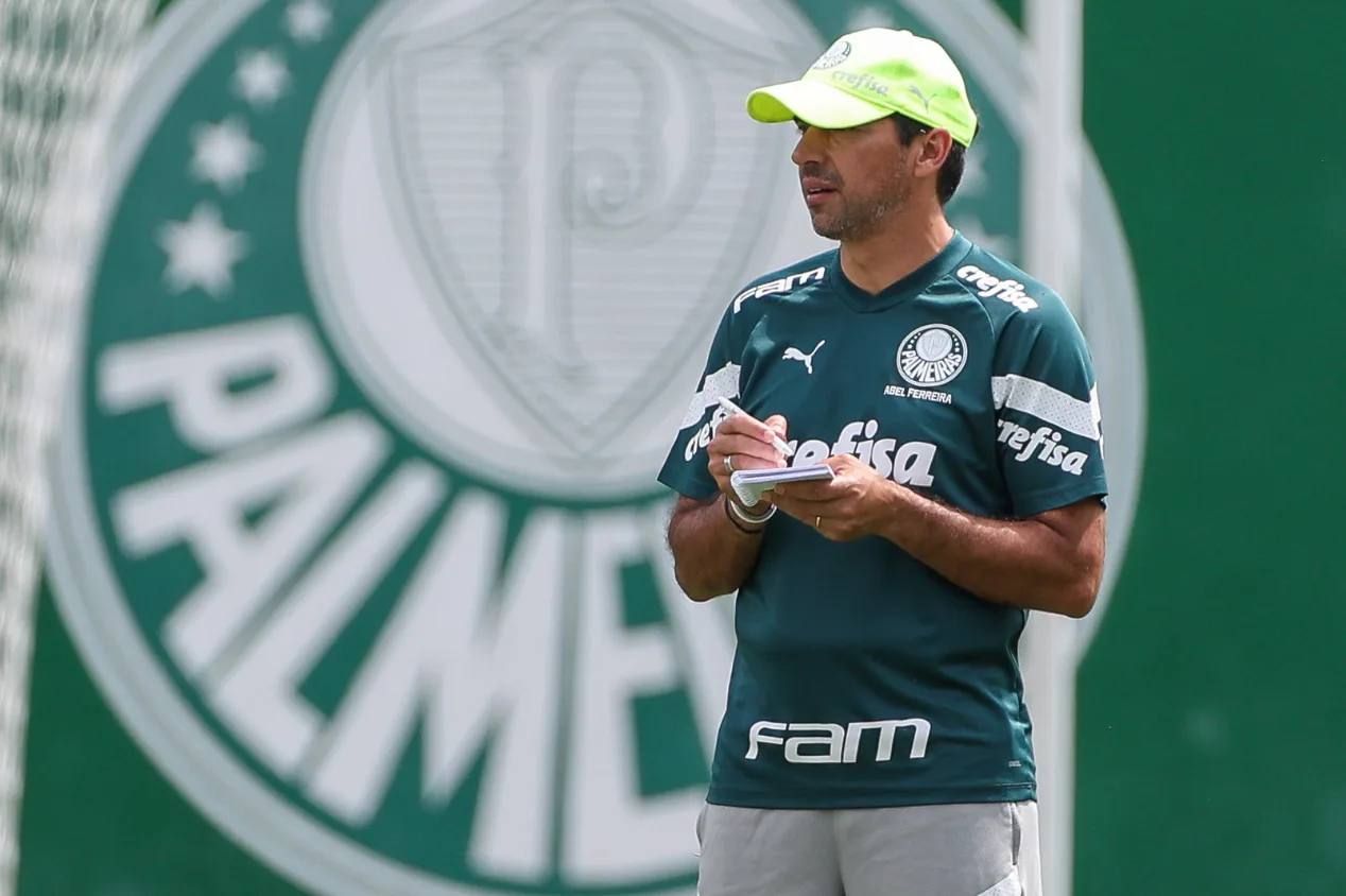 Palmeiras tem ‘situação tranquila’ com o planejamento do elenco; entenda