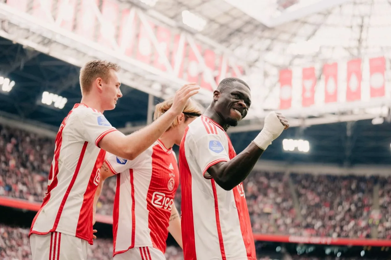 Ajax x Aston Villa: onde assistir ao jogo da Conference League