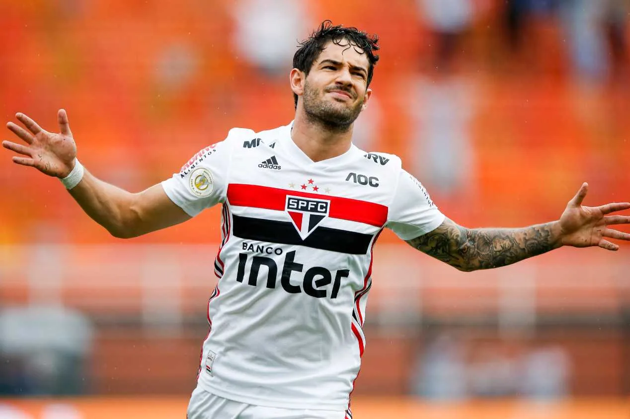 Alexandre Pato e mais: oito jogadores brasileiros livres no mercado da bola