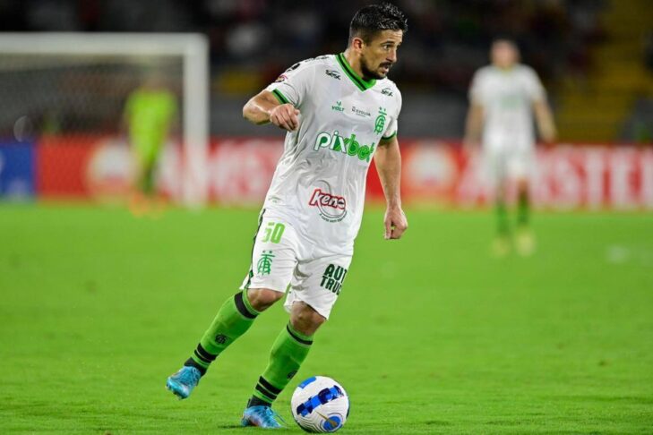 Aloísio Boi Bandido, ex-SPFC, abre o jogo e indica aposentadoria Aloísio Boi Bandido, ex-SPFC, abre o jogo e indica aposentadoria