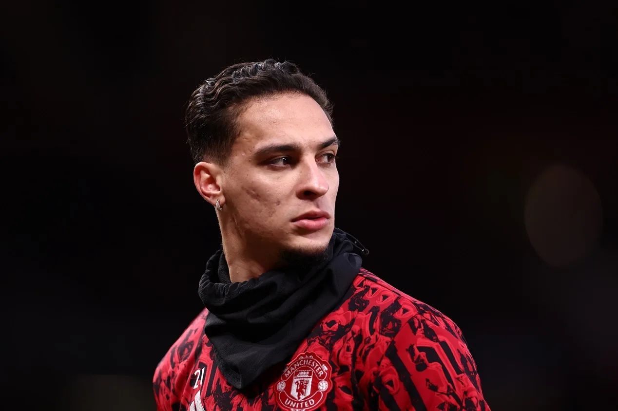 Nicola aponta obstáculo para a volta de Antony ao Brasileirão