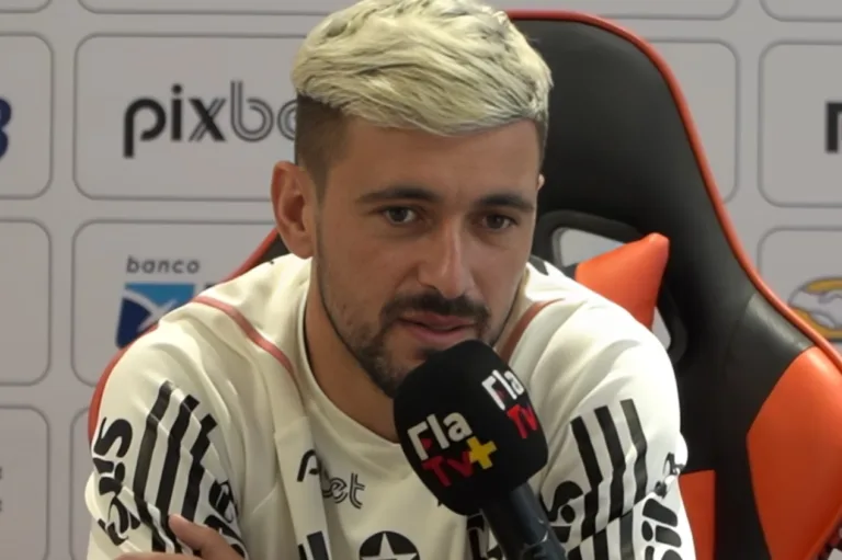 Arrascaeta exalta jogador do Palmeiras no futebol brasileiro: “Muita qualidade” 