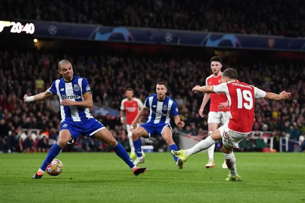 Casagande coloca clube como “enorme zebra” após sorteio da Champions League