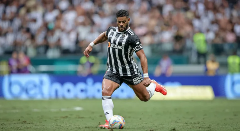 Hulk dispara contra o árbitro após empate no clássico Atlético-MG x Cruzeiro