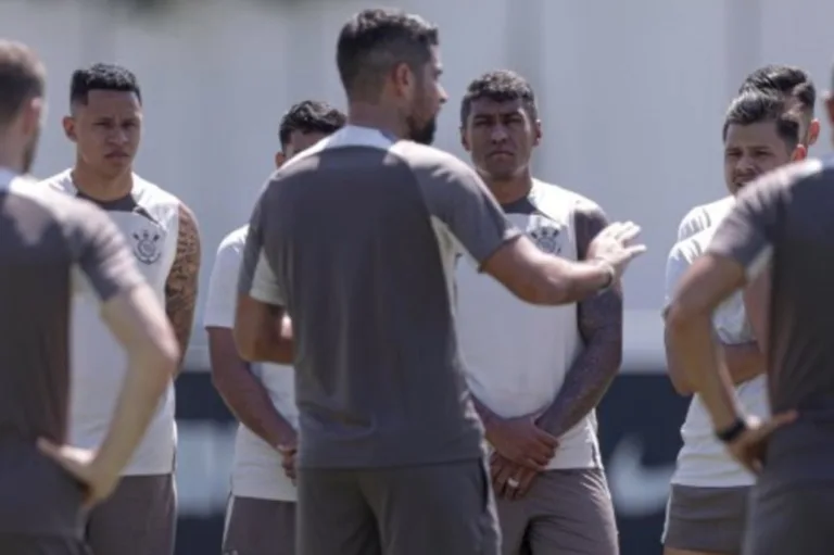 Auxiliares-técnicos do Corinthians detalham funções no clube