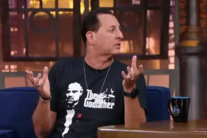 Benja alfineta programa esportivo da Globo: “Ainda existe?”