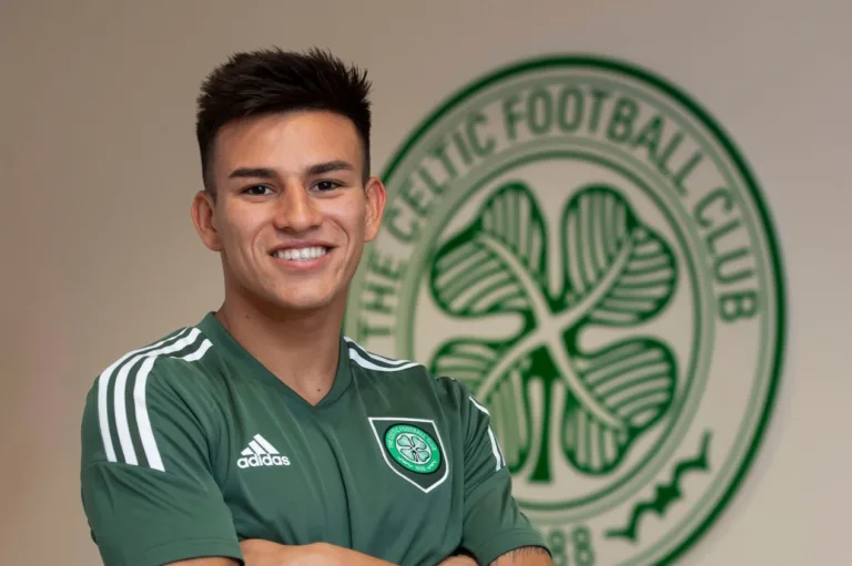 Internacional fecha com lateral-esquerdo argentino, informa Merlo