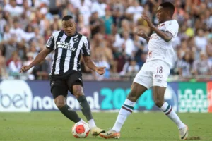 Casimiro fica indignado e pede mudança no Carioca: “Prêmio de consolação”