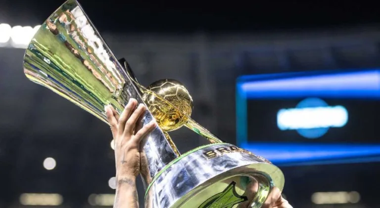 Zé Elias aponta quatro clubes que podem surpreender no Brasileirão Série A