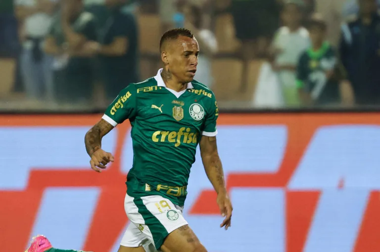 Palmeiras pode perder Breno Lopes, de olho no exterior