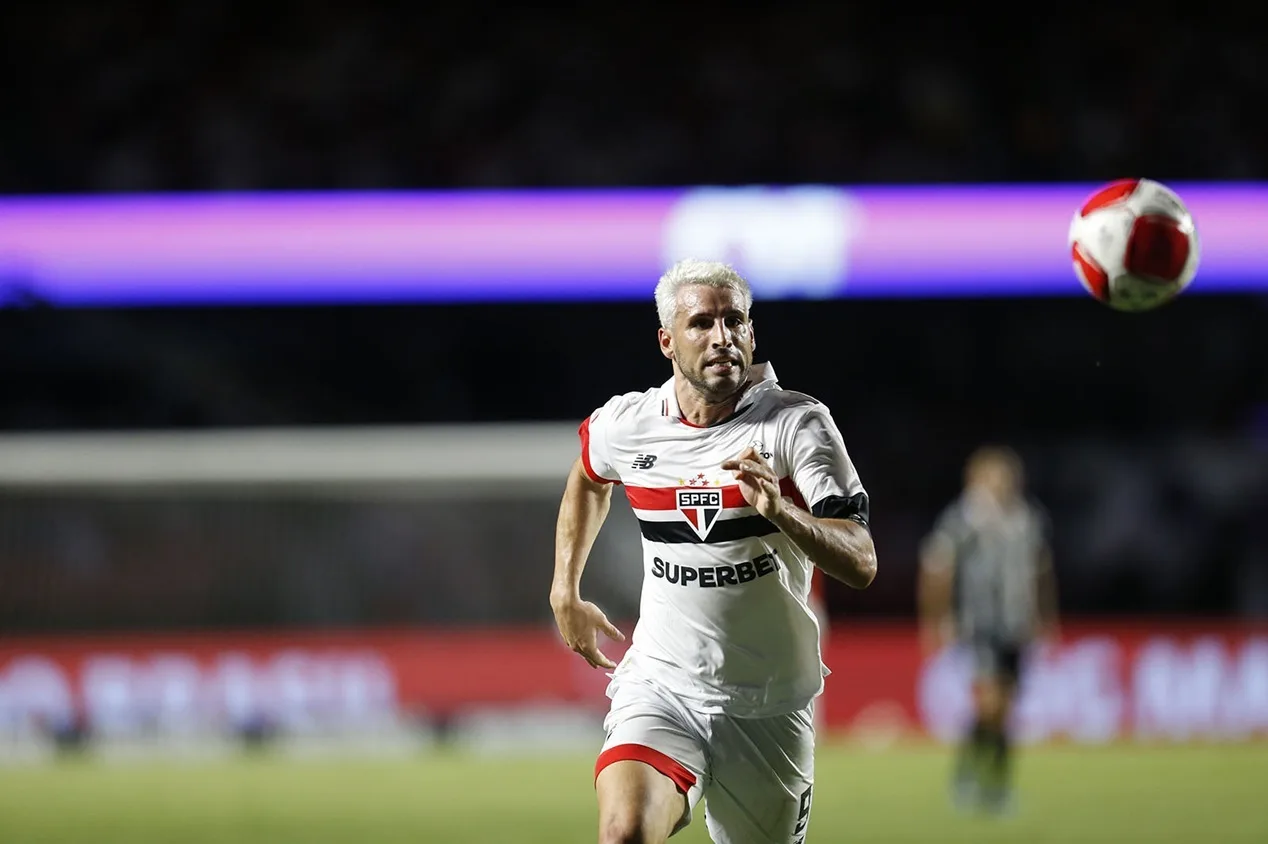 Calleri descarta o SPFC e revela desejo de se aposentar no Boca Juniors