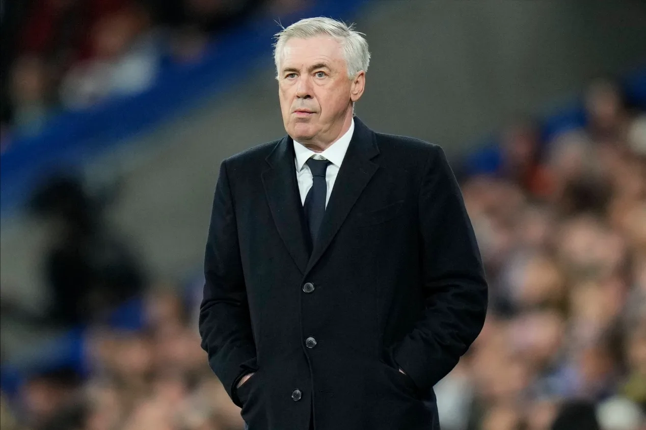 Denílson diz que seleção brasileira perdeu tempo esperando Ancelotti