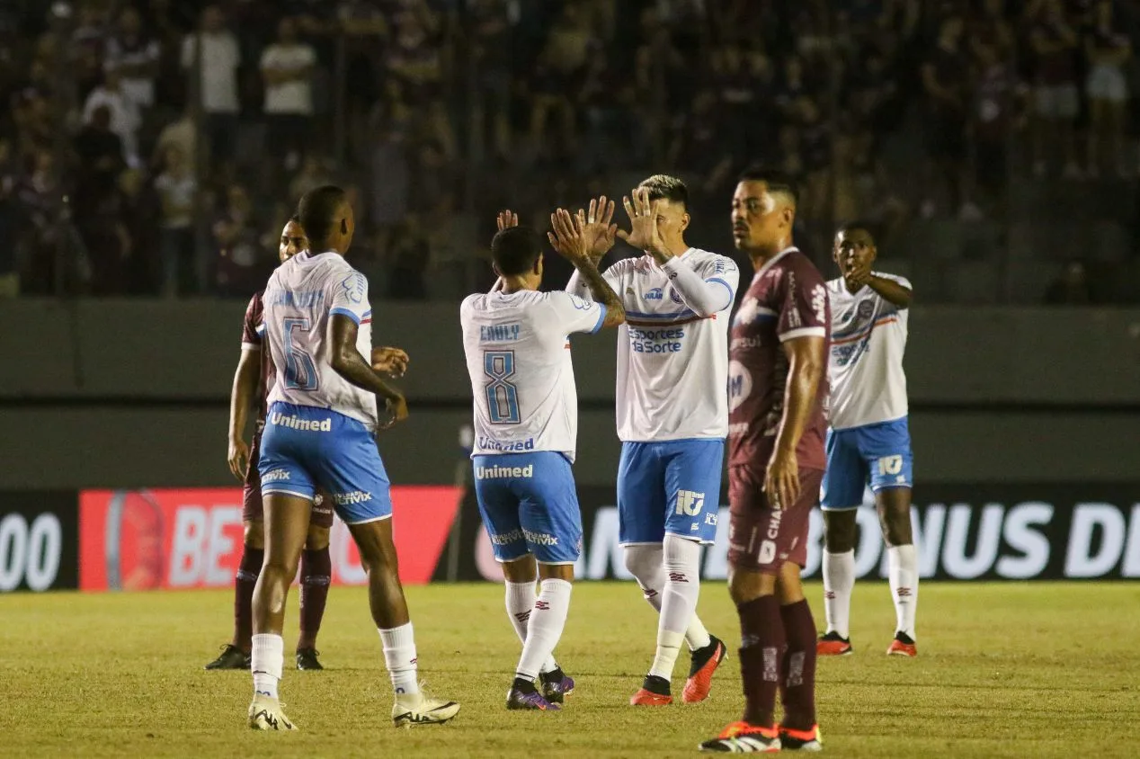 Bahia brinca com a sorte diante do Caxias e quase se complica na Copa do Brasil