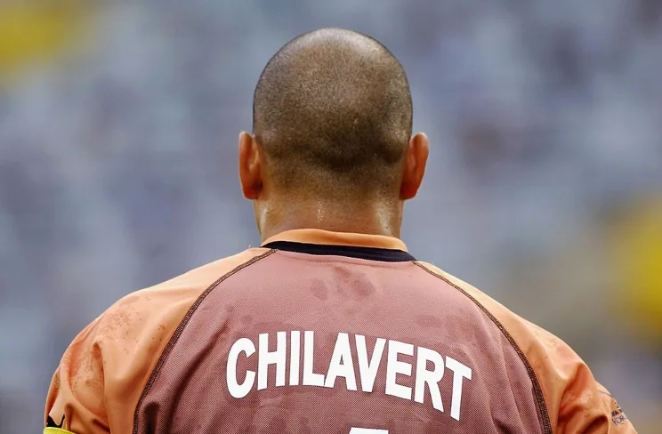 Chilavert dispara contra Vinícius Júnior após entrevista coletiva: “Futebol é para homens”