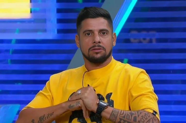 Cicinho crava eliminação de time da Copa do Brasil