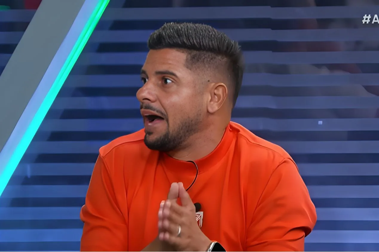 Cicinho vê time brasileiro em risco na Libertadores: “Complicado”