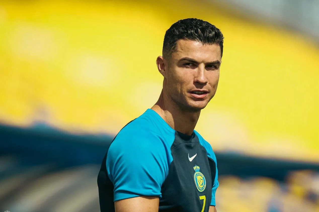 Cristiano Ronaldo perde gol inacreditável na Arábia Saudita; assista ao lance