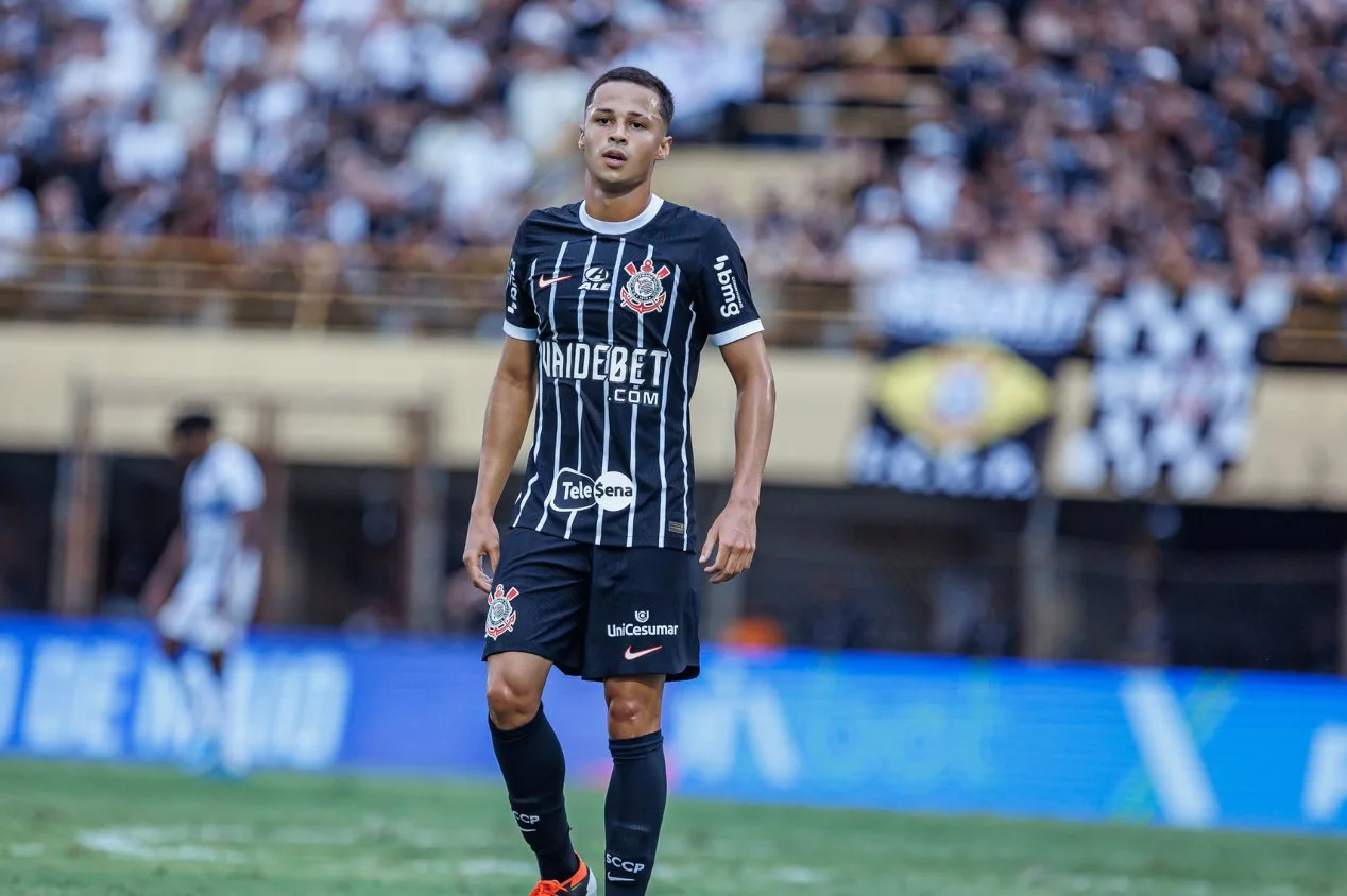 Cruzeiro mira acordo por meia do Corinthians; veja detalhes