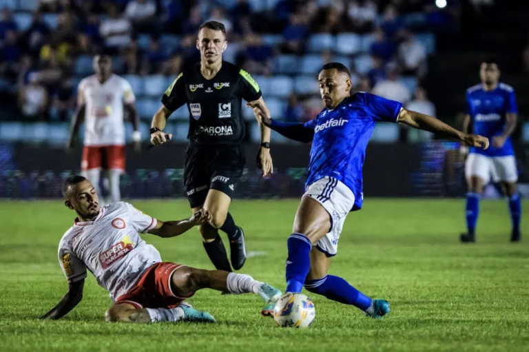 Cruzeiro x Tombense: onde assistir à semifinal do Mineiro AO VIVO
