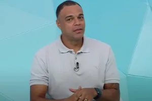 Denílson reage aos lances polêmicos em SPFC x Palmeiras: “Grave”