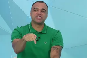 Denílson aponta camisa 10 indispensável no futebol brasileiro: “Vai sofrer na temporada”