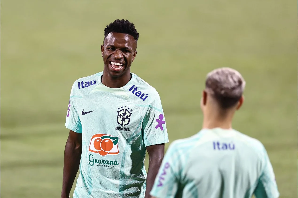 Tostão elege quatro jogadores “essenciais” na seleção brasileira de Dorival Júnior