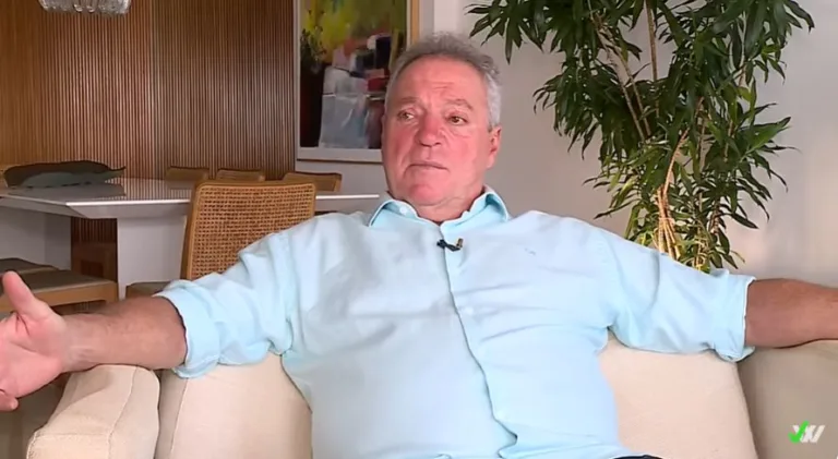 Abel Braga crava jogador que é “fenômeno” no futebol brasileiro hoje