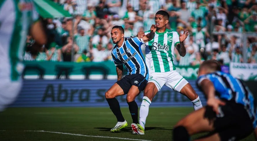 Grêmio e Juventude empatam sem gols no primeiro jogo da decisão do Gauchão