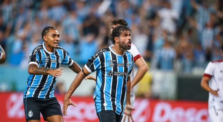 Grêmio supera o Caxias novamente e avança à final do Gauchão