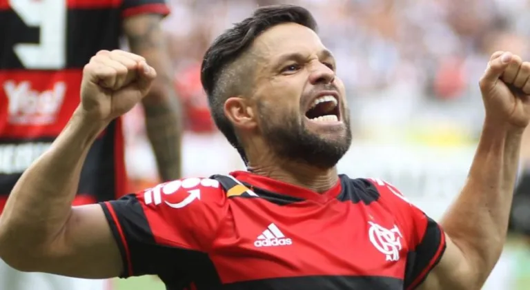 Globo toma decisão sobre futuro de Diego, ex-Flamengo, na emissora