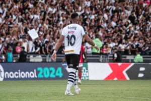 Evolução do Vasco na temporada passa diretamente pelos pés de Dimitri Payet