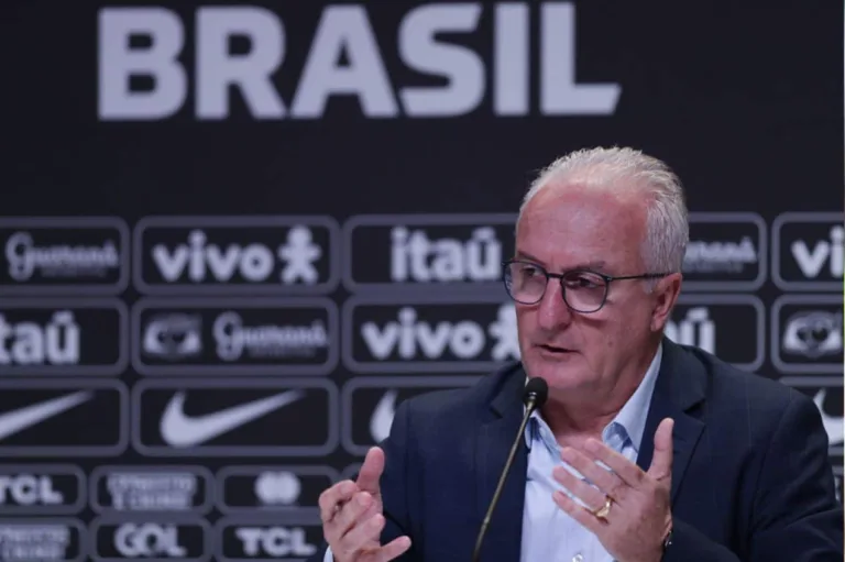 Flavio Prado dispara contra presença de goleiro na seleção brasileira: “Não dá”