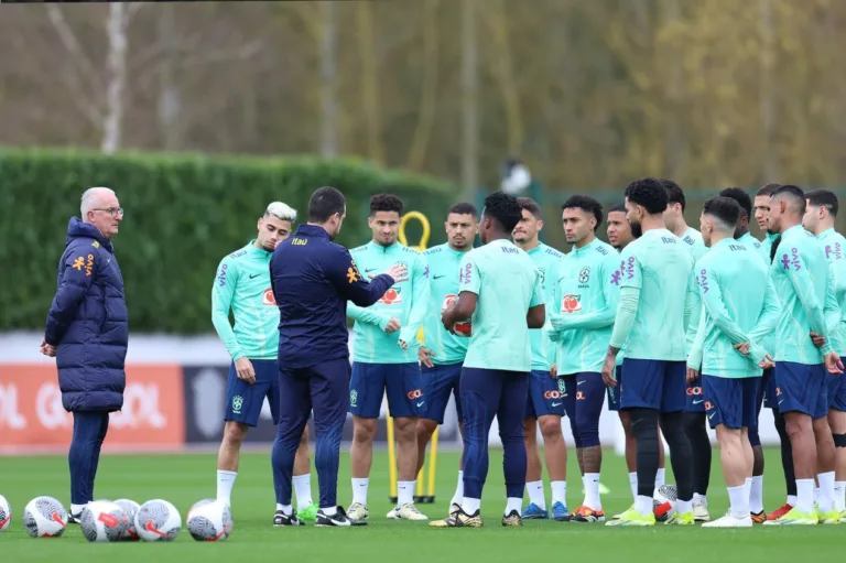 Como Dorival Júnior pode utilizar os jogadores do Brasileirão na seleção brasileira