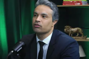 Dudu Cearense surpreende e banca campeão do Brasileirão e Copa do Brasil