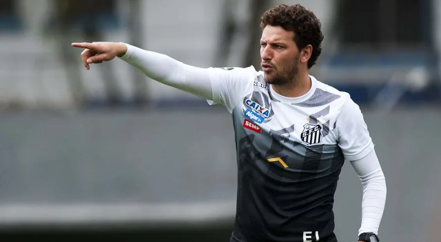 Elano sinaliza torcida com atitude mais “intimidadora” do futebol brasileiro