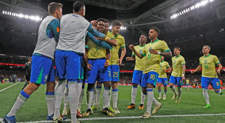 Flávio Prado elege maior “fenômeno” no futebol brasileiro hoje: “É um diamante” Flávio Prado elege maior “fenômeno” no futebol brasileiro hoje: “É um diamante”