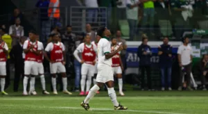 Mauro Cezar alerta Dorival Júnior para não repetir feito de Abel Ferreira com Endrick