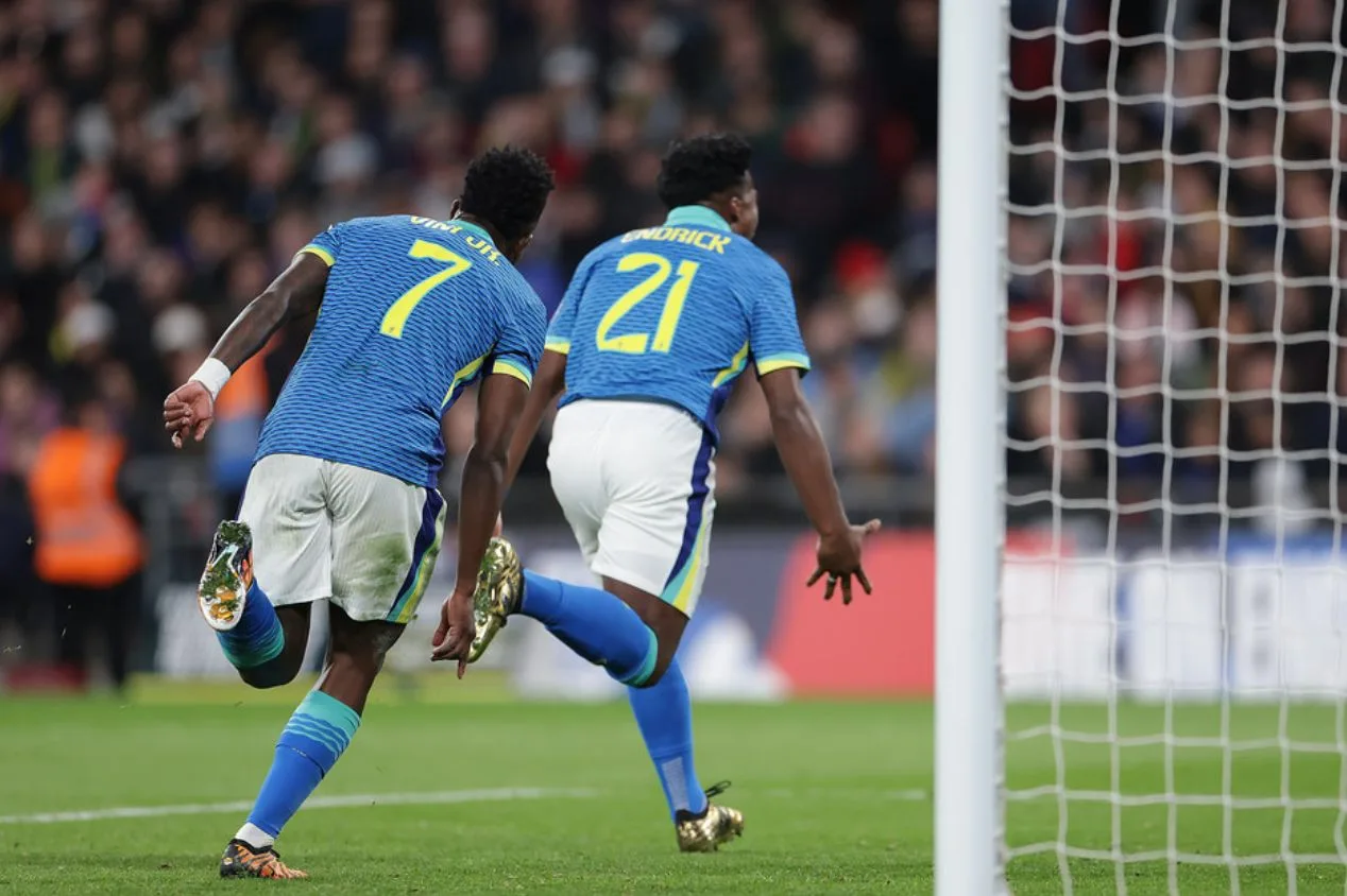 Flavio Prado reprova Endrick de centroavante e monta ataque ideal da seleção brasileira