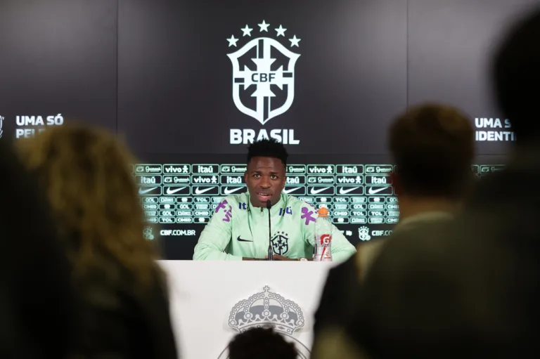 CBF lança campanha antirracismo em apoio a Vinícius Junior; confira