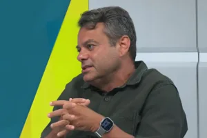 Eric Faria “exclui” Veiga ao eleger três jogadores mais decisivos do futebol brasileiro