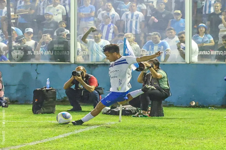 Com dois gols de Esli García, Paysandu poupa titulares e vence Bragantino pelo Parazão